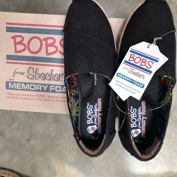 Bob’s by Sketchers Wedge Canvas Shoe - Picture 8 of 8